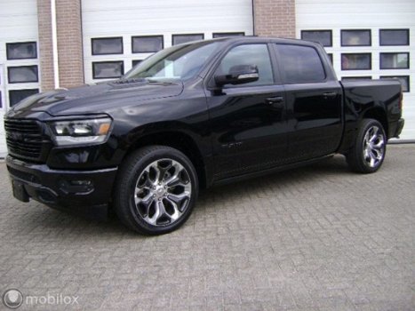 Dodge Ram 1500 - 5.7 V8 Quad Cab 6'4 - 1