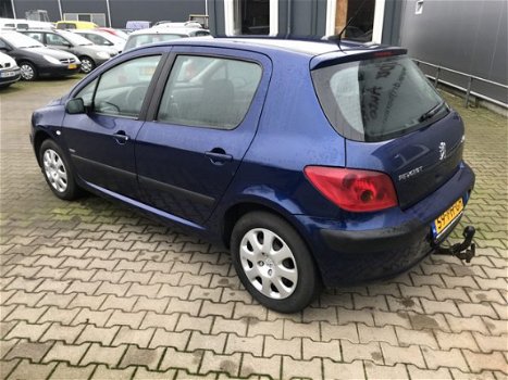 Peugeot 307 - 1.6-16V Navtech - 1