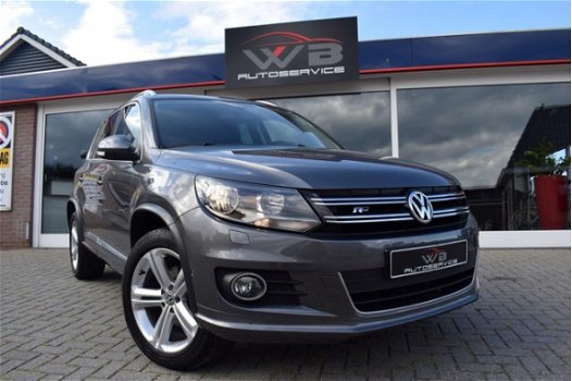 Volkswagen Tiguan - 1.4 TSI R-Line Edition Carplay Navigatie - 1