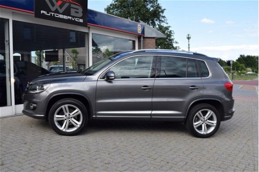 Volkswagen Tiguan - 1.4 TSI R-Line Edition Carplay Navigatie - 1