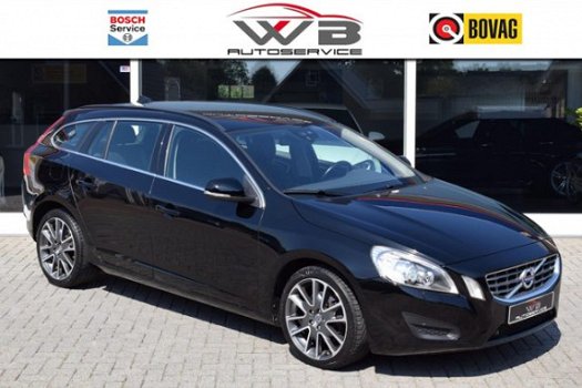 Volvo V60 - 2.0 T5 Momentum 203pk Navigatie Xenon Automaat - 1