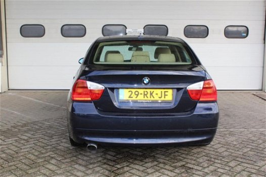 BMW 3-serie - 320i Dynamic Executive XENEON.NAVI.PDC.LEDEREN.AIRCO.NAP...DEALER OH - 1