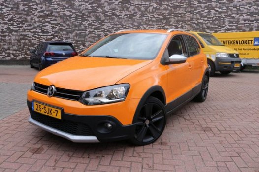 Volkswagen Polo - 1.2 TSI Cross Polo 6-Bak|NAVI|Energetic Orange|CAMERA|Climate| Nieuwe APK en NAP - 1