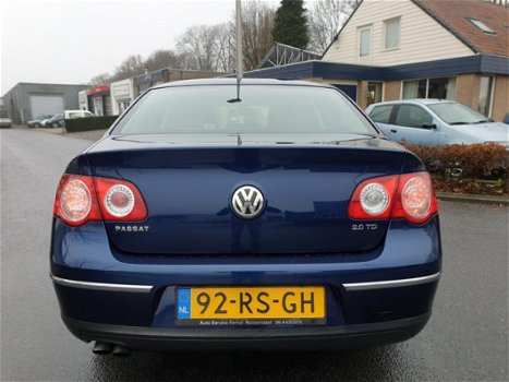 Volkswagen Passat - 2.0 TDI 140pk Comfortline Apk Airco - 1