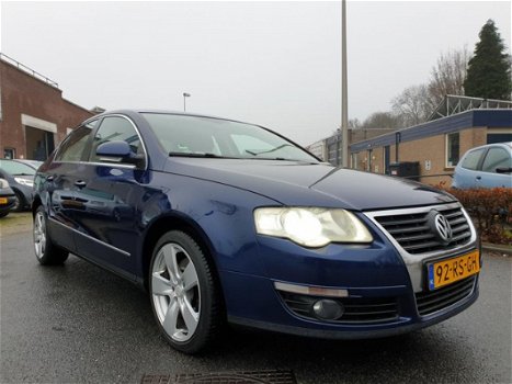 Volkswagen Passat - 2.0 TDI 140pk Comfortline Apk Airco - 1