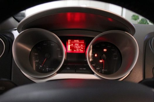 Seat Ibiza - 1.4 85 pk Stylance Climatronic, 16 inch LM, cruise control, donker getint glas, origine - 1