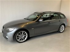 BMW 3-serie Touring - 320xd High Executive Leer Panoramadak Navigatie Trekhaak