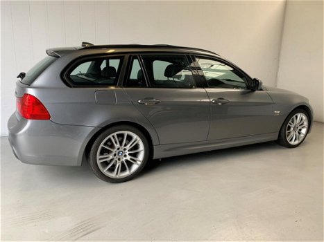 BMW 3-serie Touring - 320xd High Executive Leer Panoramadak Navigatie Trekhaak - 1