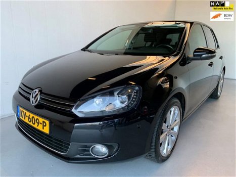 Volkswagen Golf - 2.0 TDI R-Line Edition Xenon Navigatie Climate Stoelverwarming - 1