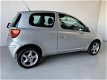 Toyota Yaris - 1.3 VVT-i Terra Airco Elek.ramen 15'velgen 97.833km - 1 - Thumbnail