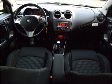 Alfa Romeo MiTo - 1.4 Turbo Duecento 200 Special Edition / Climate control / Cruise control / 18'' L - 1