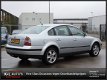 Volkswagen Passat - 2.0 Trendline - 1 - Thumbnail