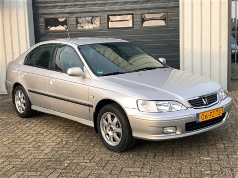 Honda Accord - 1.8i S NETTE AUTO - 1