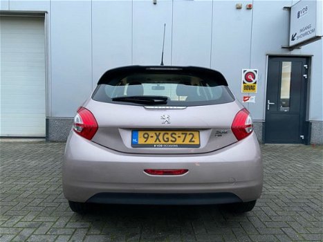 Peugeot 208 - 1.2 e-VTi Active Automaat/Navigatie - 1