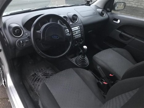 Ford Fiesta - 1.4-16V Ghia apk nap elekramen airco - 1