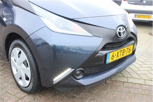 Toyota Aygo - 1.0 VVT-i x-play/Camera/Cruise/Airco/5drs - 1