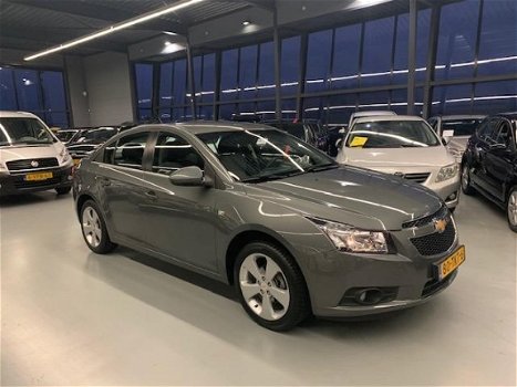 Chevrolet Cruze - 1.8 LTZ 75dkm, pdc, navi - 1