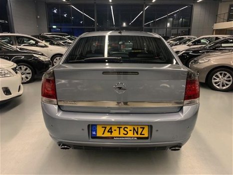 Opel Vectra GTS - 2.2-16V Executive GERESERVEERD - 1