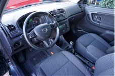 Skoda Fabia - Hatchback 1.2 TSI Drive Navigatie, Climatronic, 15" Lichtmetalen velgen