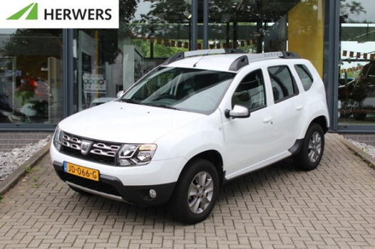 Dacia Duster - TCe 125 4x2 Lauréate / Navi / Airco / Trekhaak - 1