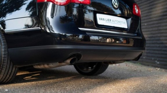 Volkswagen Passat Variant - 3.2 V6 FSI 4Motion Highline - 1