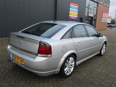 Opel Vectra GTS - 1.9 CDTi Executive Navi - Climate - 1