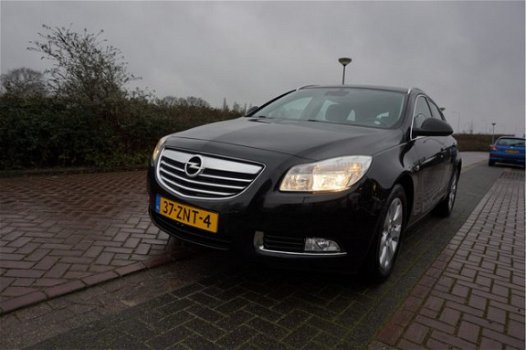 Opel Insignia Sports Tourer - 1.4 TURBO 141PK LPG G3 BUSINESS+ NL AUTO PERF.STAAT DEC.2012 LEDER NAV - 1