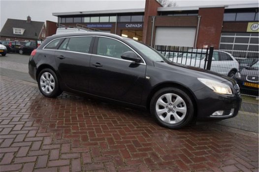 Opel Insignia Sports Tourer - 1.4 TURBO 141PK LPG G3 BUSINESS+ NL AUTO PERF.STAAT DEC.2012 LEDER NAV - 1