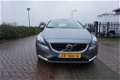 Volvo V40 - 2.0 D2 MOMENTUM ZEER LUXE 1E EIG NAVI 1/2 LEDER STOEL+VORRUITVERW. CLIMA CRUISE BLUETOOT - 1 - Thumbnail