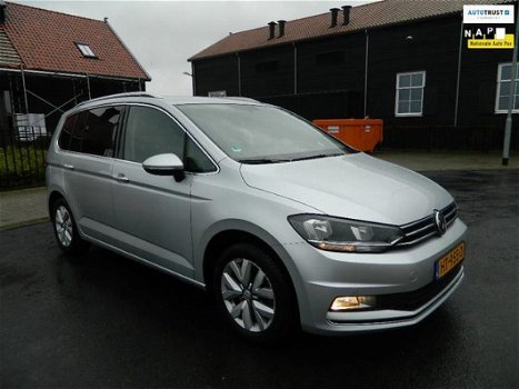 Volkswagen Touran - 1.6 TDI SCR Highline 7p AUTOMAAT 7-PERSOONS - 1