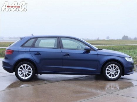 Audi A3 Sportback - 1.6 TDi Navi ECC 5 Deurs Cr.Contr - 1