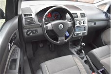 Volkswagen Touran - 1.4 TSI Cross '08 Clima Cruise Navi