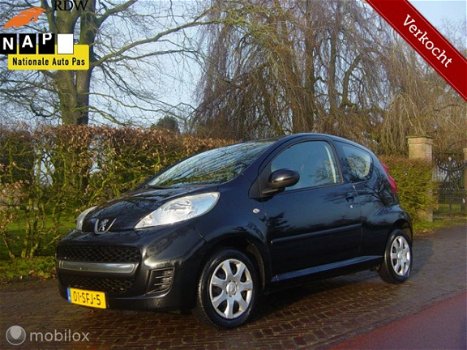 Peugeot 107 - ( 98.714 KM ) Bwj 2011 APK 12-2020 DE MEEST LUXE - 1