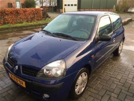 Renault Clio - 1.5 cdi met nieuwe apk, goedrijdend - 1