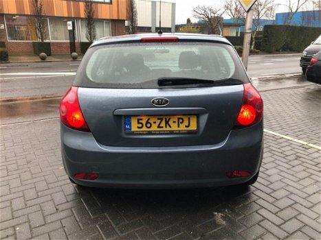 Kia Cee'd - 1.6 CRDi 115 X-tra Airco - 1