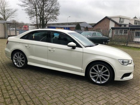 Audi A3 Limousine - 1.6 TDI 110pk Pro Line + - 1