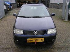 Volkswagen Polo - 1.4-16V Comfortline 198d km nap sturbekr nieuwe apk