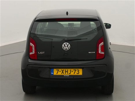 Volkswagen Up! - 1.0 High Up | 60Pk | Navi | Airco | Cruise | LM Velgen - 1