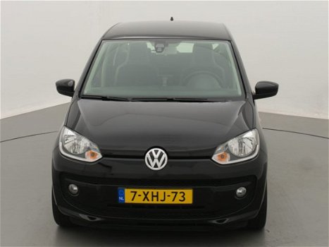 Volkswagen Up! - 1.0 High Up | 60Pk | Navi | Airco | Cruise | LM Velgen - 1