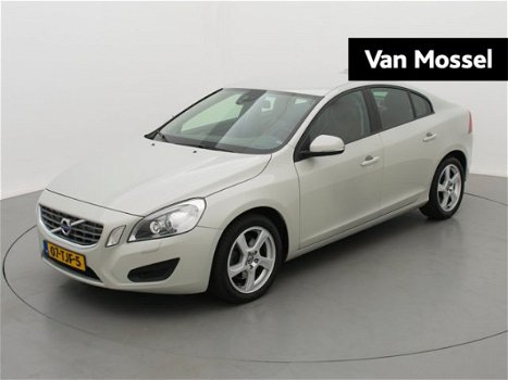 Volvo S60 - 1.6D Drive Executive (Clima/Navi/Leder) - 1