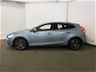 Volvo V40 - 2.0 D2 Nordic + (NAVI/PDC/TREKHAAK/STOELVERW) - 1 - Thumbnail