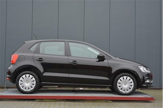 Volkswagen Polo - 1.0 Comfortline - 1