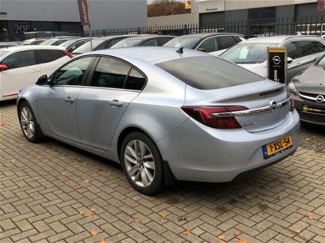 Opel Insignia - 140pk Turbo Business+ (18