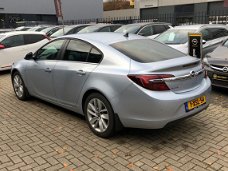 Opel Insignia - 140pk Turbo Business+ (18"LMV/AGR/NAV./Climate/Xenon)