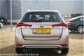 Toyota Auris Touring Sports - 1.8 Hybrid Lease pro AUTOMAAT, Safety pakket, Half Leer, Navi, Led, Pa - 1 - Thumbnail
