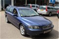 Volvo V70 - 2.4 D5 Premium Mobility Lage bijtelling specialist - 1 - Thumbnail