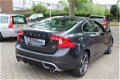 Volvo S60 - 3.0 T6 AWD R-Design Xenon - 1 - Thumbnail