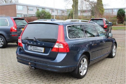 Volvo V70 - 2.4D 163pk Aut Summum Xenon RTI - 1