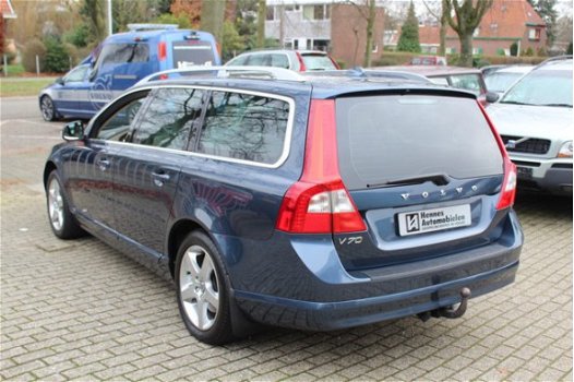 Volvo V70 - 2.4D 163pk Aut Summum Xenon RTI - 1