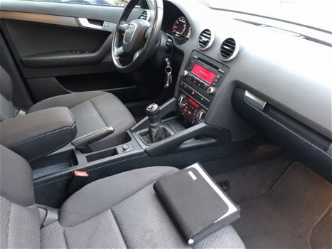 Audi A3 Sportback - 1.4 TFSI Attraction Pro Line 5 deurs airco/ecc nieuwstaat - 1